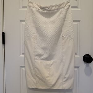 Chic Sheike white textured leather pencil skirt